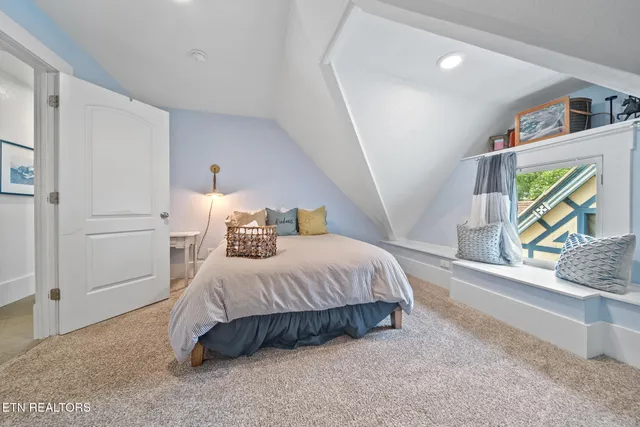 $1,100,000 | 808 North 4th Avenue, Knoxville, TN 37917