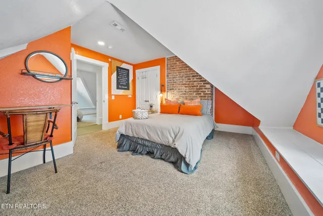 $1,100,000 | 808 North 4th Avenue, Knoxville, TN 37917