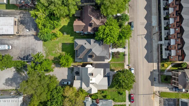 $1,100,000 | 808 North 4th Avenue, Knoxville, TN 37917