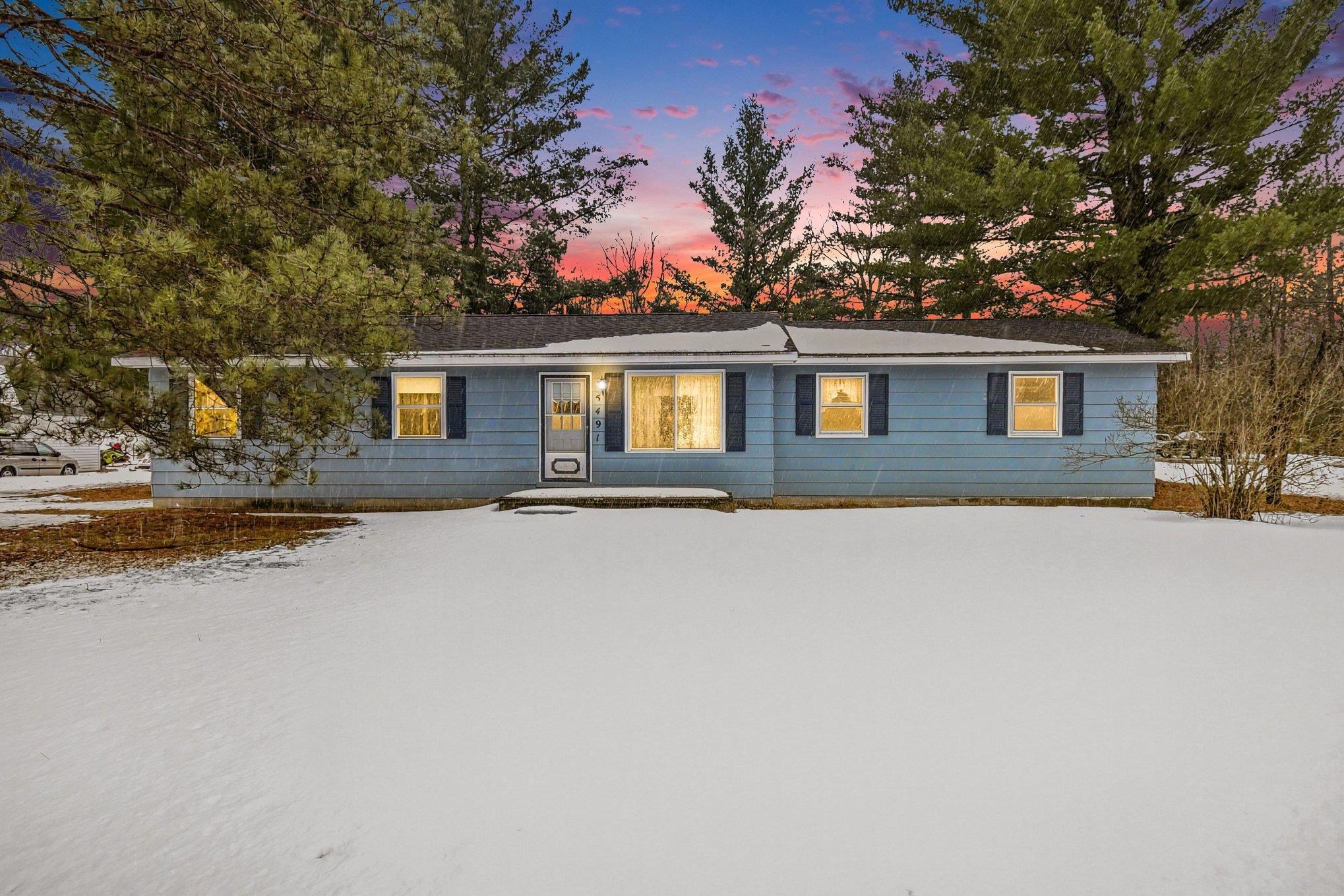 5491 East Esmond Road Hale, MI 48739 - Photo 1 of 30