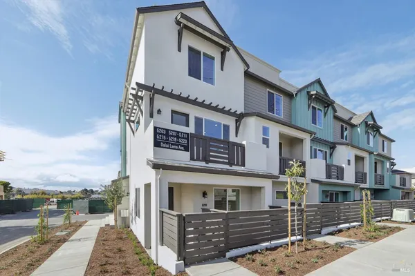 $709,990 | 5218 Blossom Circle, Richmond, CA 94804
