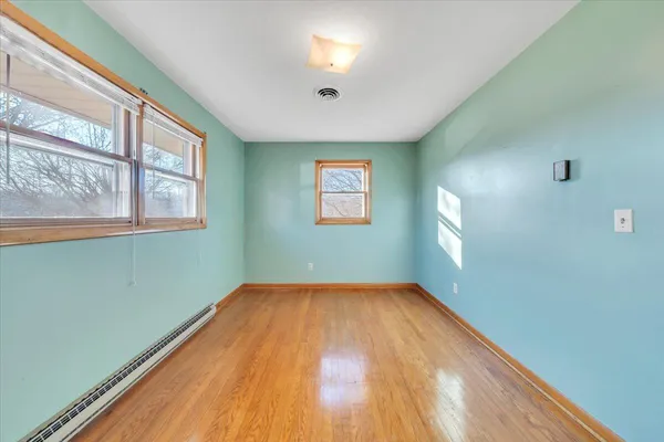 a view of empty room with window