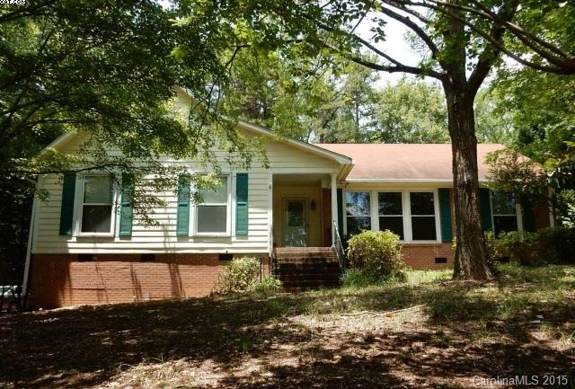 7822 Robin Crest Road Charlotte, NC 28226 - Photo 1 of 21 Gallery Image 1