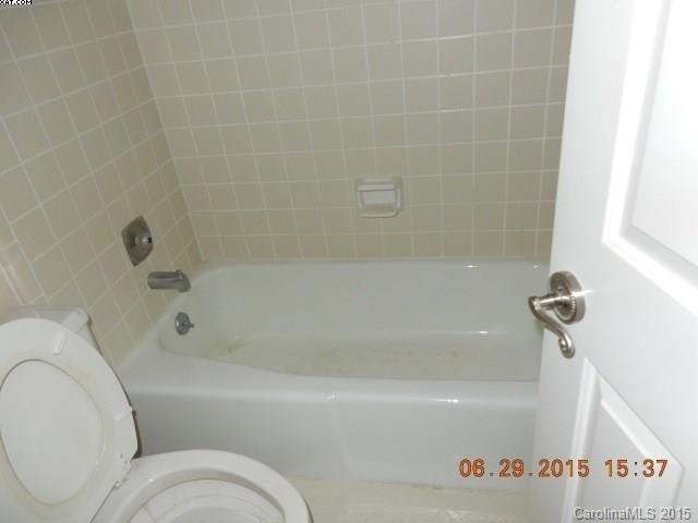 7822 Robin Crest Road Charlotte, NC 28226 - Photo 14 of 21 Gallery Image 14