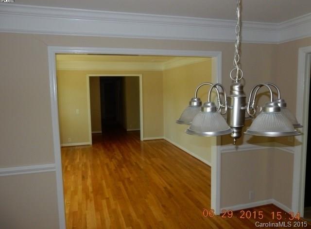 7822 Robin Crest Road Charlotte, NC 28226 - Photo 9 of 21 Gallery Image 9