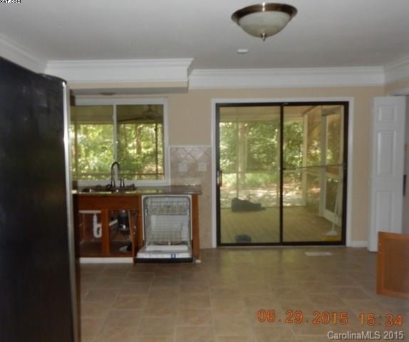 7822 Robin Crest Road Charlotte, NC 28226 - Photo 10 of 21 Gallery Image 10