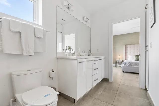 a bathroom with a toilet