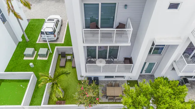 $9,800 | 1367 North Ocean Boulevard, Pompano Beach, FL 33062