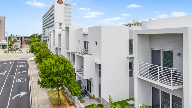 $9,800 | 1367 North Ocean Boulevard, Pompano Beach, FL 33062