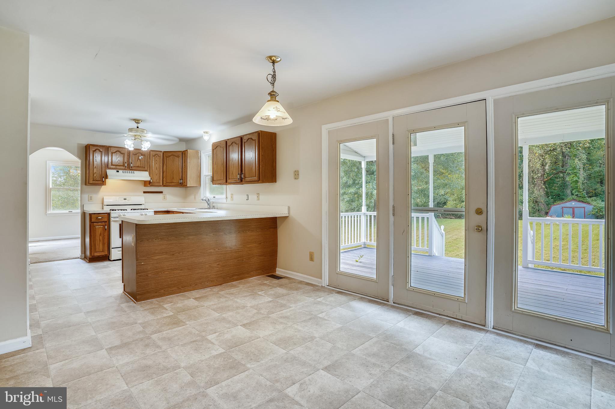 16312 Quail Ridge Drive Rixeyville, VA 22737 - Photo 2 of 52 Kitchen eating counter