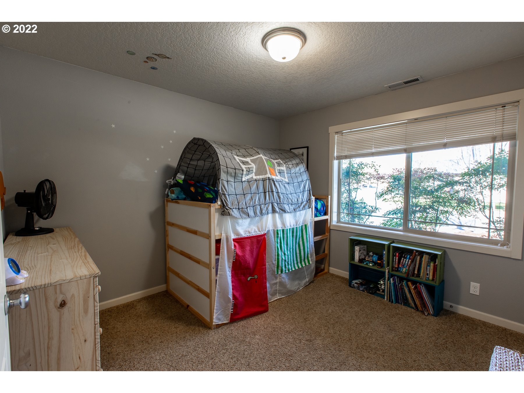 5363 I Street Springfield, OR 97478 - Photo 19 of 29 a workspace with furniture window and outside view