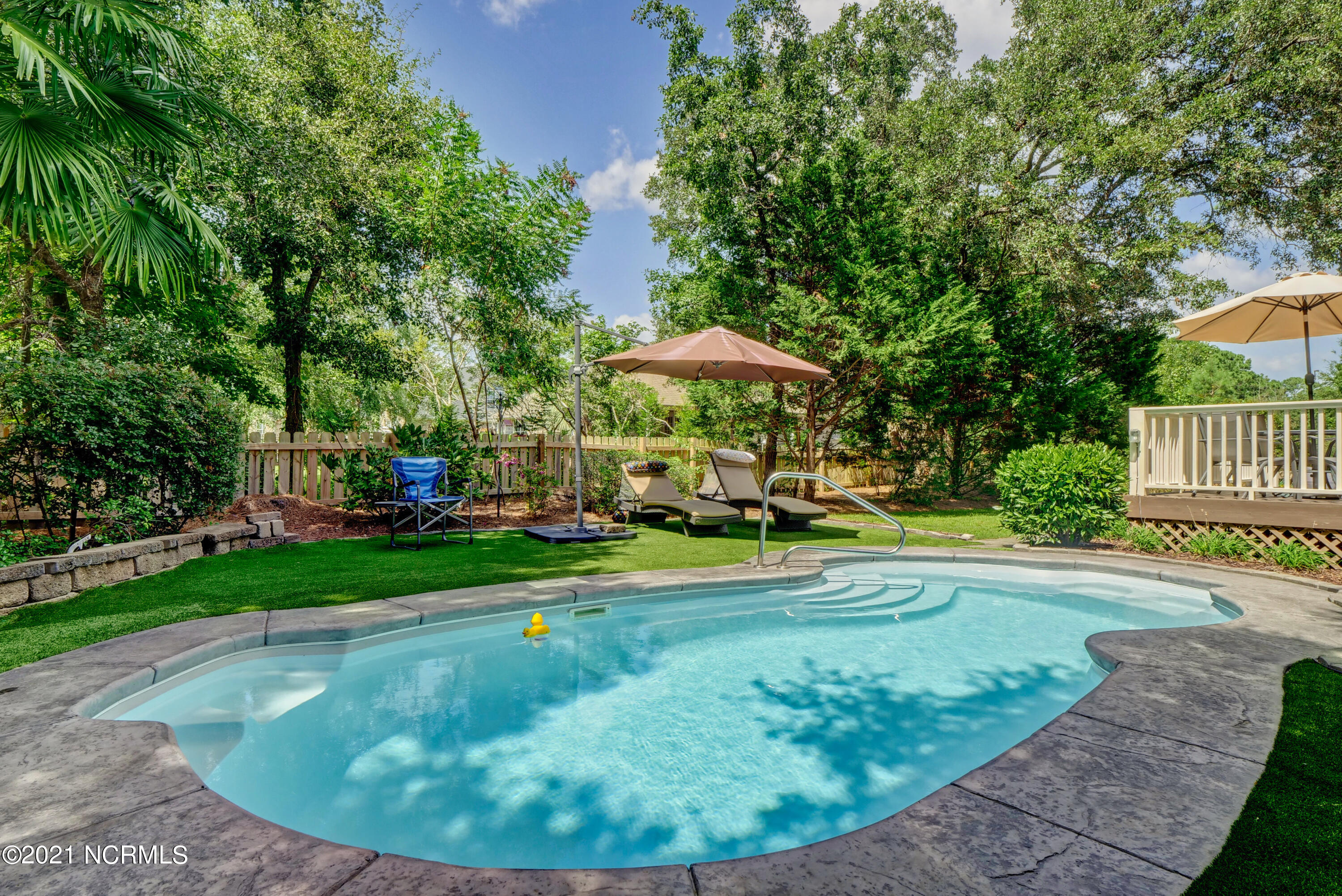 326 Garnercrest Road Wilmington, NC 28411 - Photo 31 of 39 In-ground pool