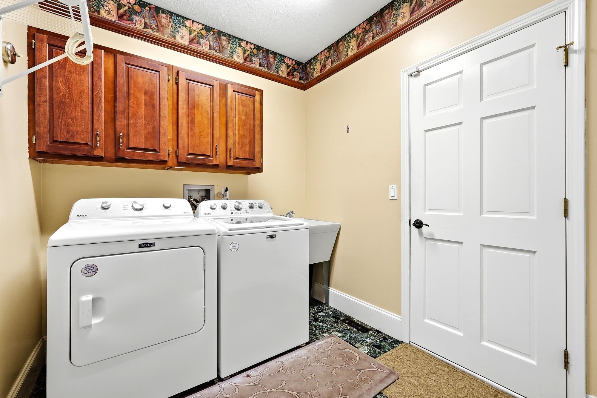 305 Heath Road Hurricane, WV 25526 - Photo 16 of 32 Gallery Image 16