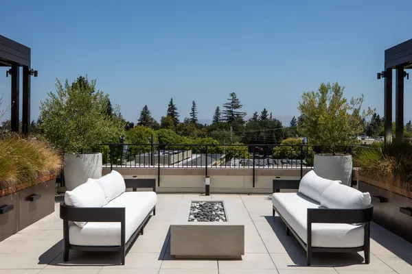 $1,398,000 | 450 1st Street, Unit 204, Los Altos, CA 94022