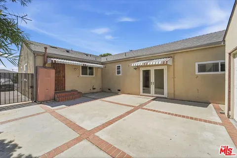 $899,000 | 4254 Gaviota Avenue, Long Beach, CA 90807