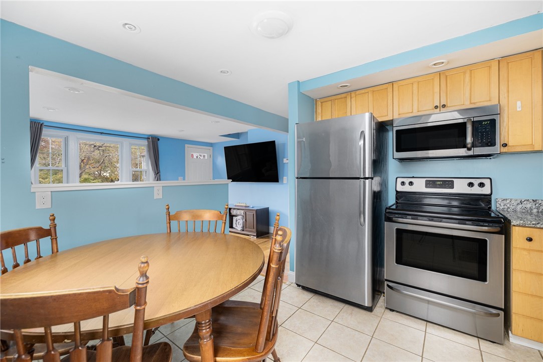104 Horse Neck Road Warwick, RI 02889 - Photo 16 of 30 Gallery Image 16