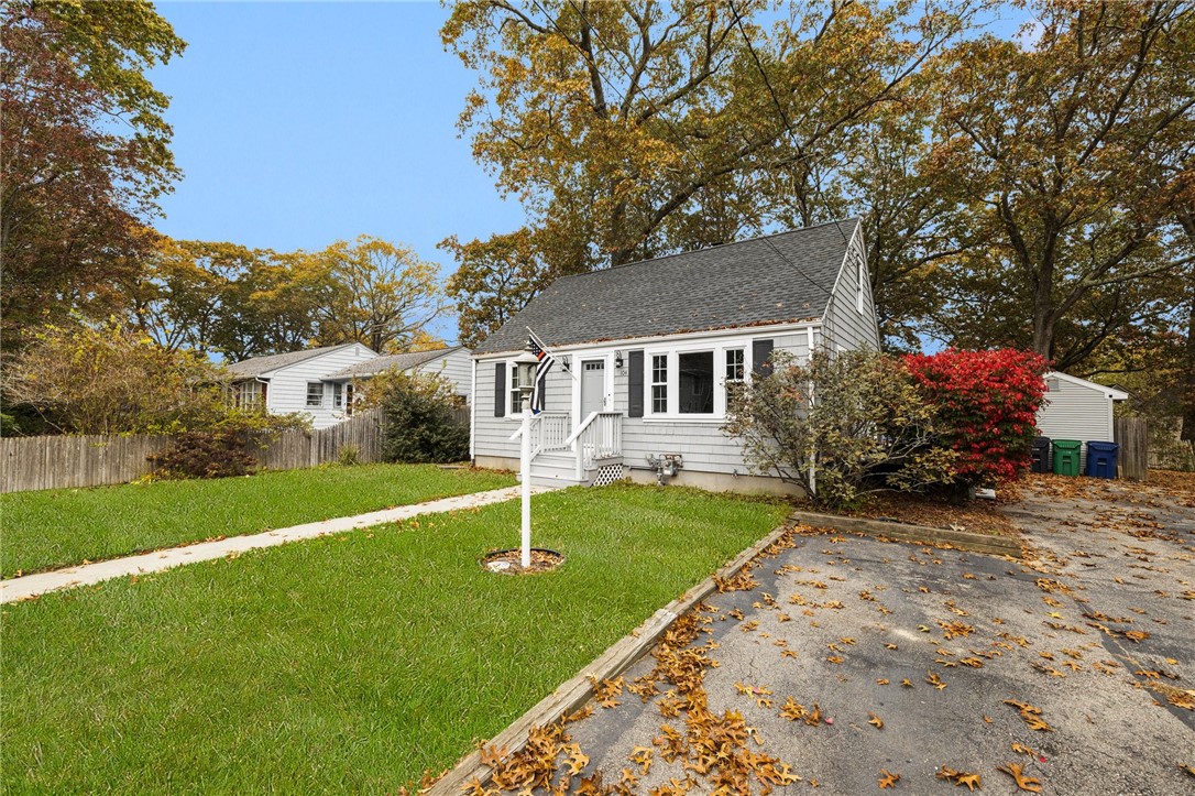 104 Horse Neck Road Warwick, RI 02889 - Photo 2 of 30 Gallery Image 2