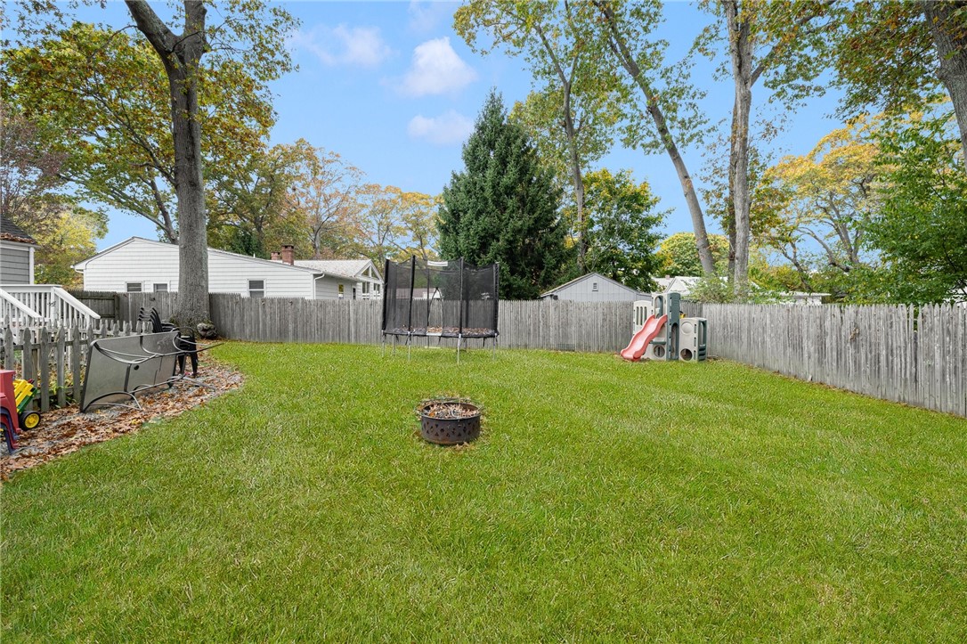 104 Horse Neck Road Warwick, RI 02889 - Photo 5 of 30 Fenced in backyard