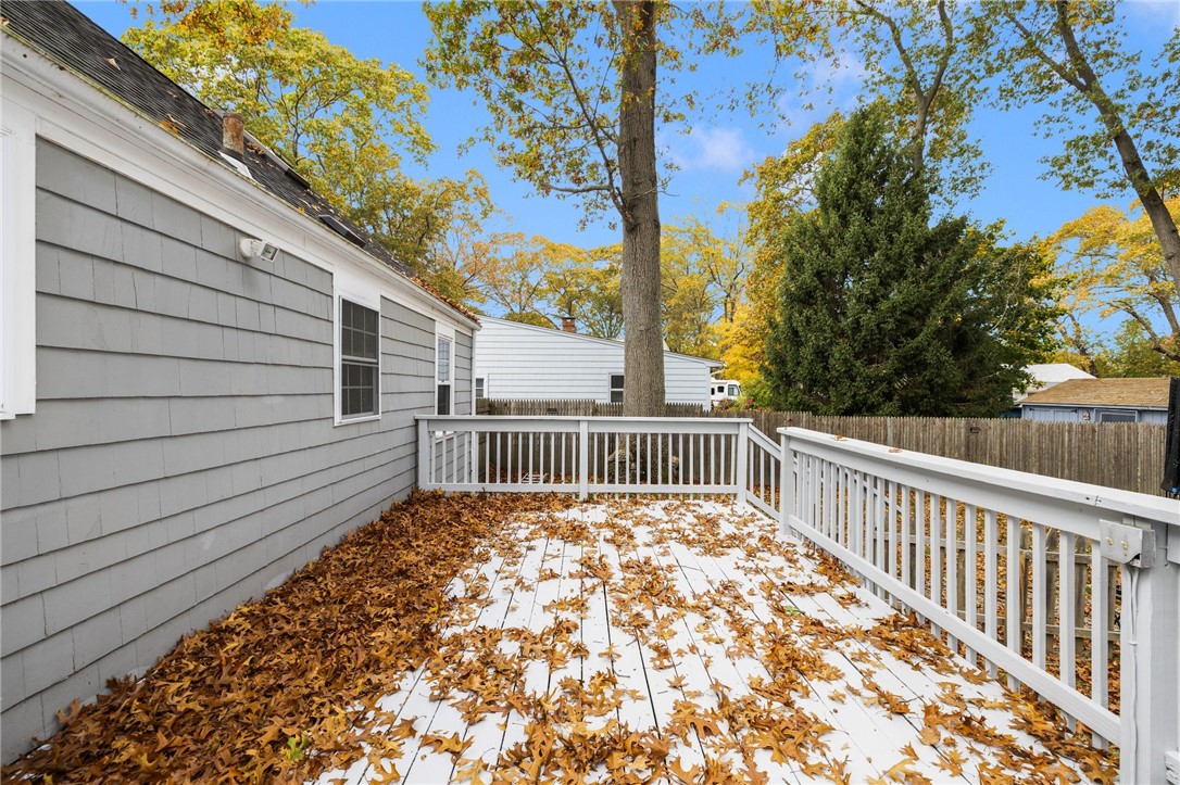 104 Horse Neck Road Warwick, RI 02889 - Photo 8 of 30 Gallery Image 8