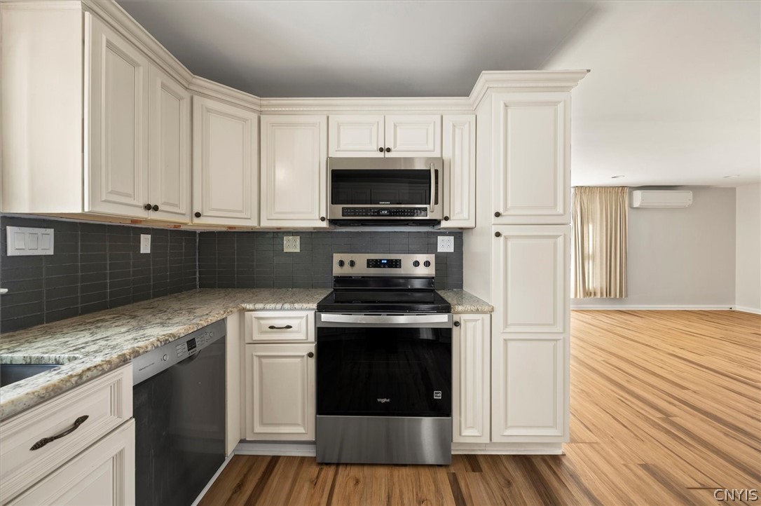 2515 Edgewood Road Utica, NY 13501 - Photo 11 of 50