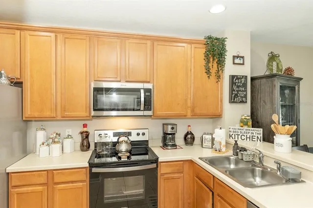 $249,900 | 3664 Wilshire Way Road, Unit 261, Orlando, FL 32829