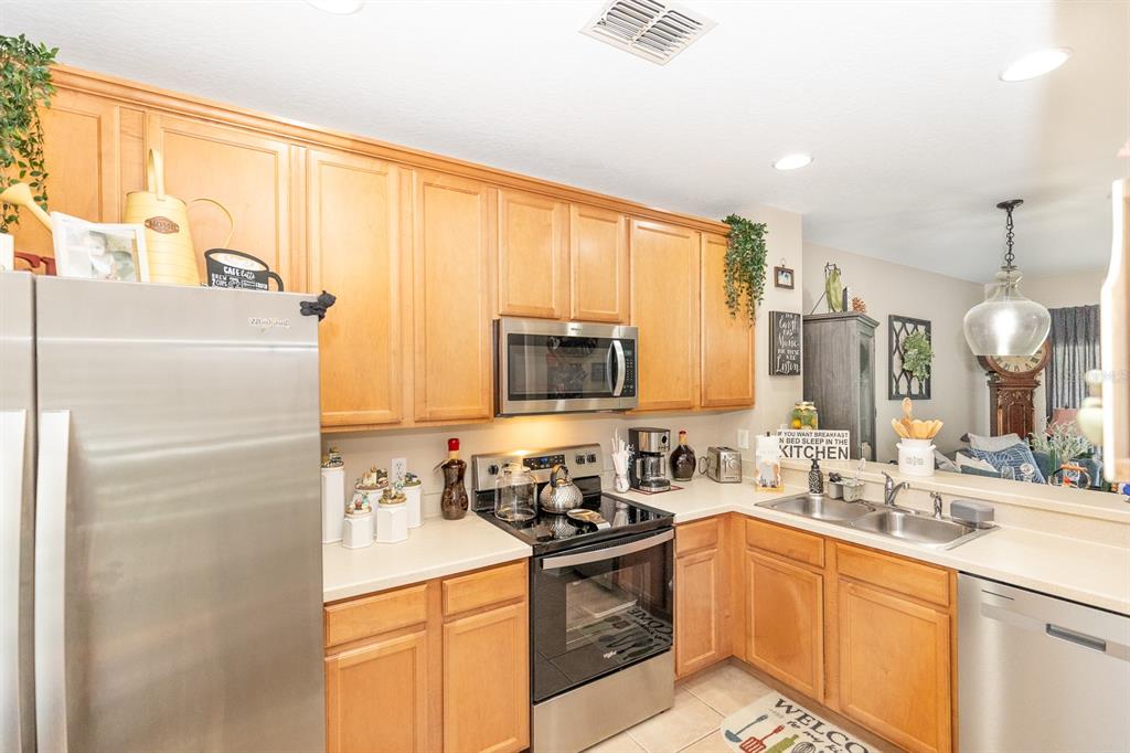 3664 Wilshire Way Road, Unit 261 Orlando, FL 32829 - Photo 9 of 27