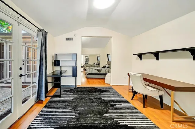 $7,500 | 14143 Hatteras Street, Sherman Oaks, CA 91401