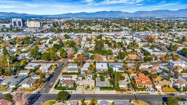 $7,500 | 14143 Hatteras Street, Sherman Oaks, CA 91401