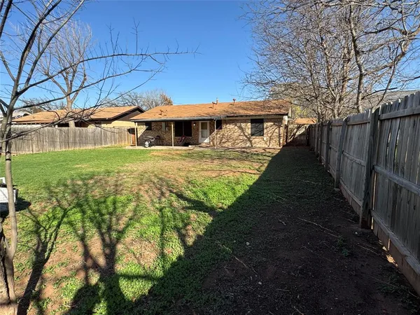 $2,895 | 2342 Westwood Drive, Abilene, TX 79603