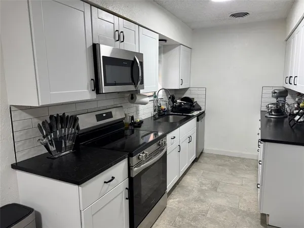 $2,895 | 2342 Westwood Drive, Abilene, TX 79603