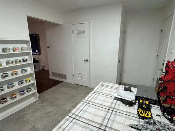 $2,895 | 2342 Westwood Drive, Abilene, TX 79603