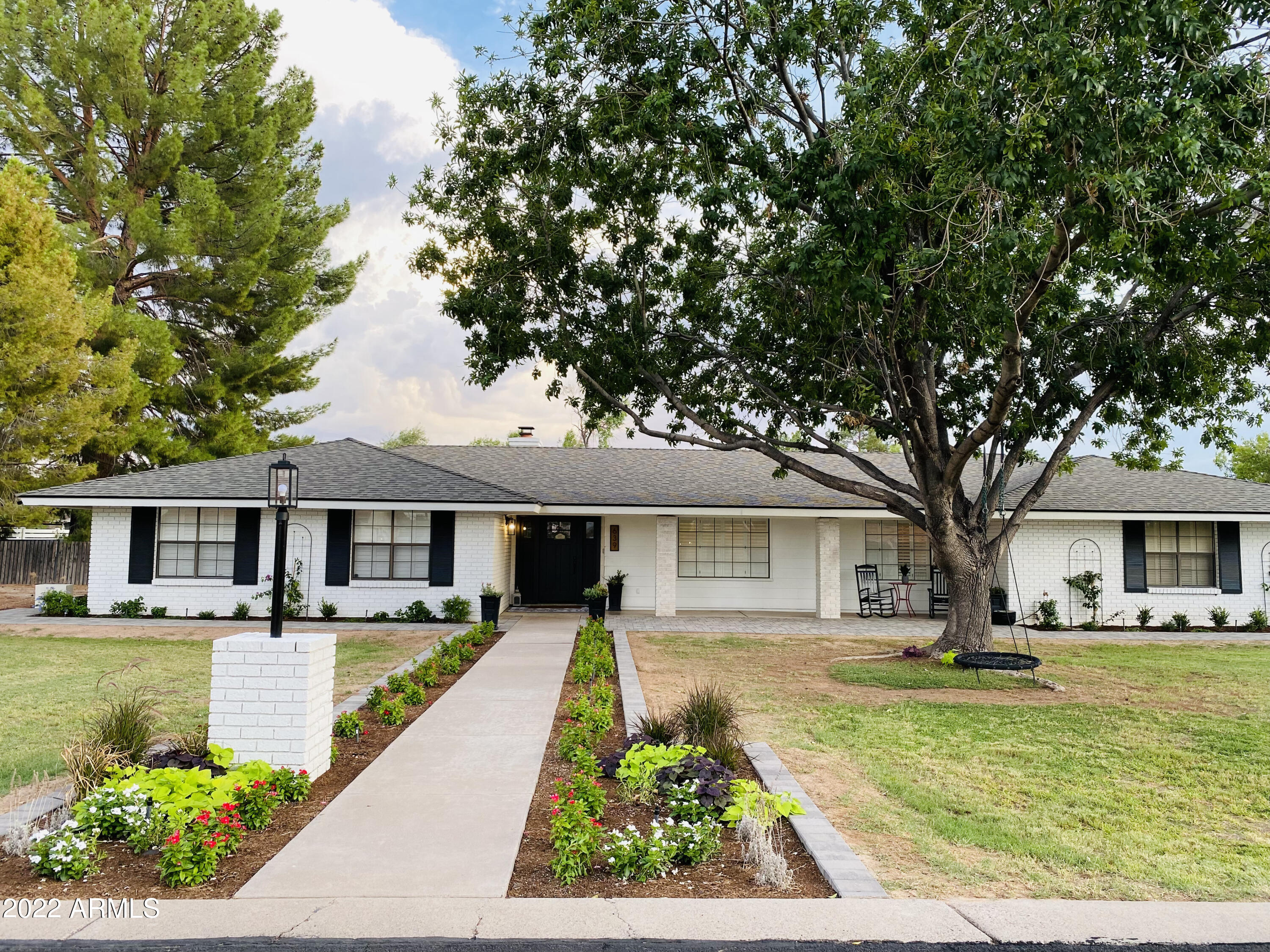 639 East Harwell Road Gilbert, AZ 85234 - Photo 1 of 44 IMG_7282