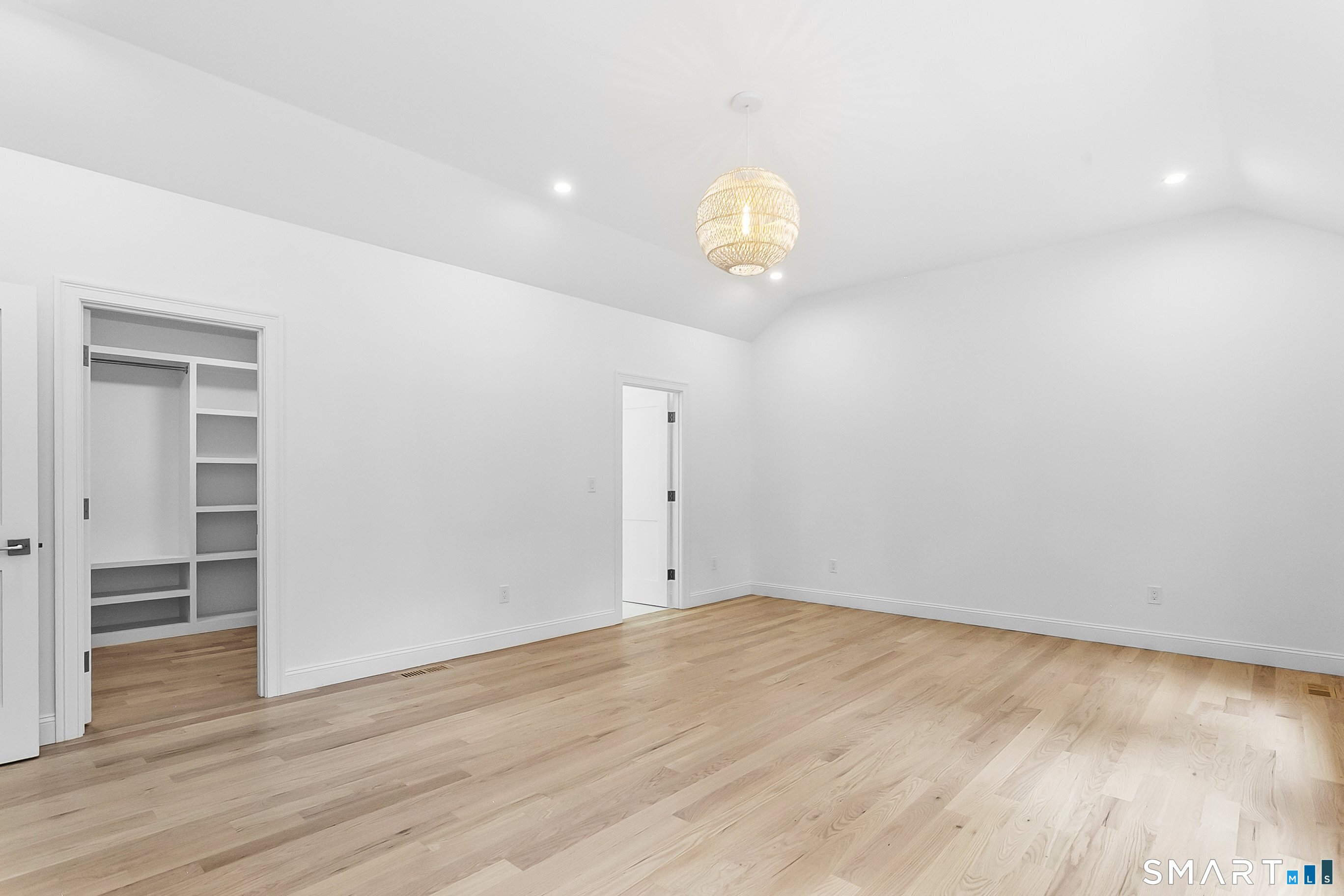 90 Oronoque Hls Road Stratford, CT 06614 - Photo 19 of 31 Gallery Image 19