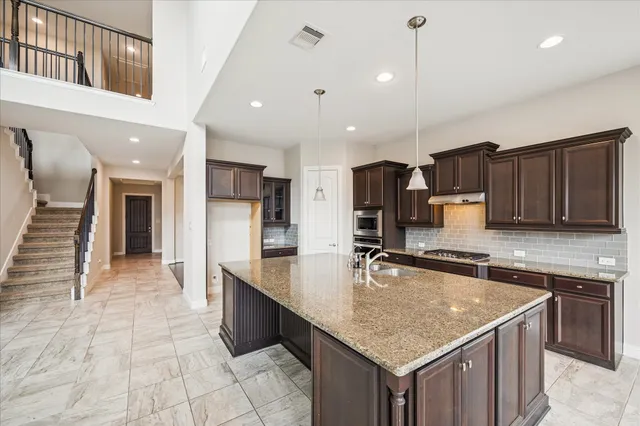 $539,500 | 1115 Great Grey Owl Court, Conroe, TX 77385