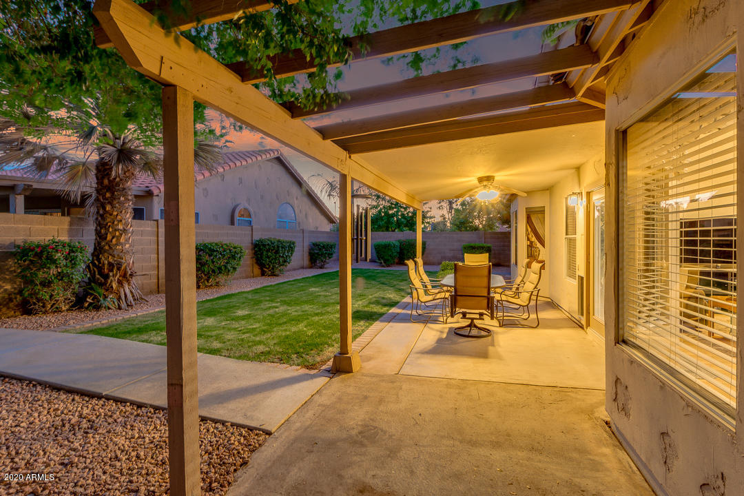 401 West Smoke Tree Road Gilbert, AZ 85233 - Photo 3 of 25 Covered Patio
