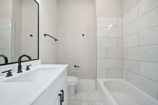 $2,650 | 4013 Griggs Road, Unit L, Houston, TX 77021