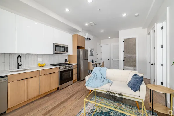 $2,450 | 40 Lembeck Avenue, Unit 306, Jersey City, NJ 07305