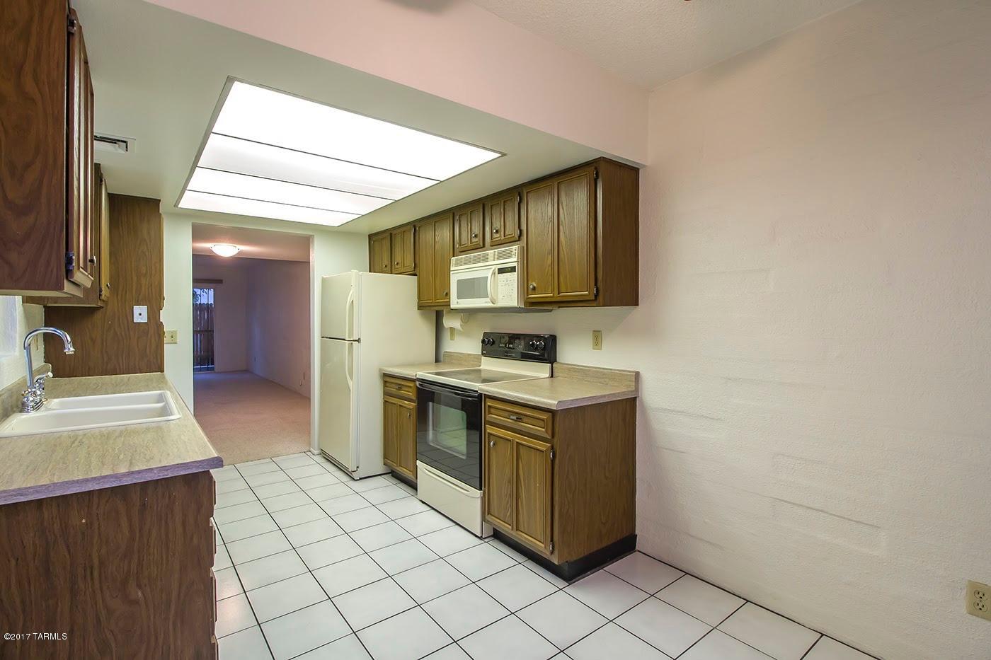 2525 East Prince Road, Unit 28 Tucson, AZ 85716 - Photo 10 of 45 Gallery Image 10