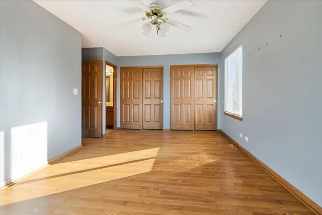 $260,000 | 601 East Victoria Circle, North Aurora, IL 60542