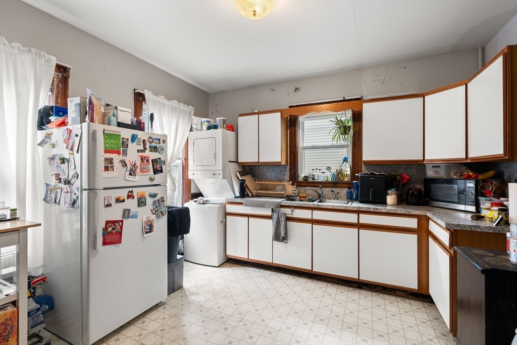 45 Edwin Street Boston, MA 02124 - Photo 27 of 38