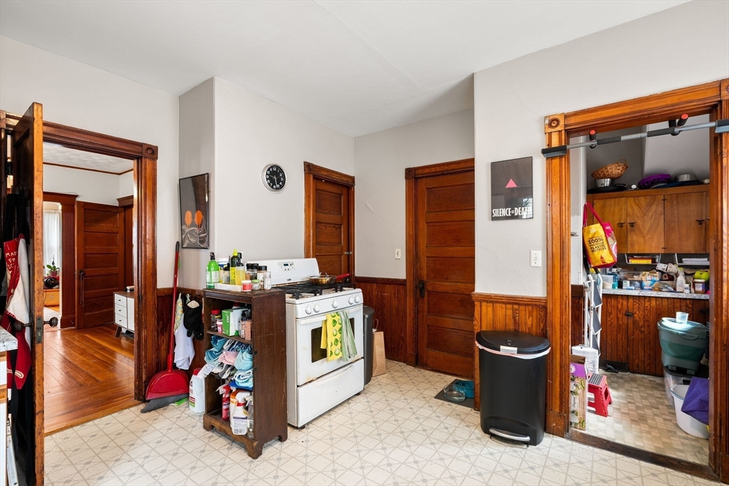 45 Edwin Street Boston, MA 02124 - Photo 28 of 38