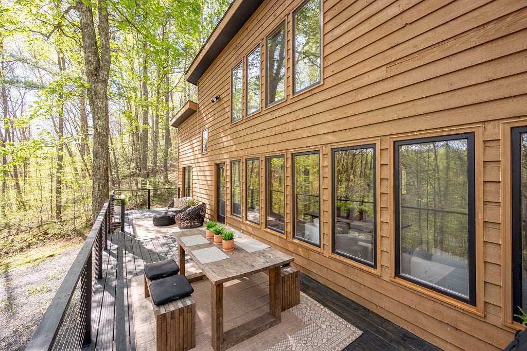 255 Frontier Road Dugspur, VA 24325 - Photo 21 of 73 Gallery Image 21