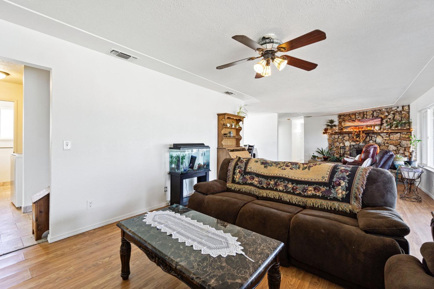 31577 Apache Road Coarsegold, CA 93614 - Photo 8 of 38 Gallery Image 8