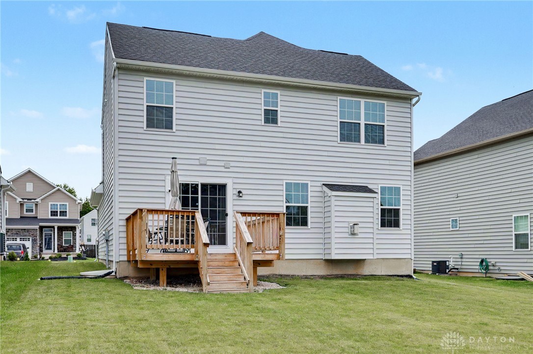 157 Cresting Road Fairborn, OH 45324 - Photo 37 of 43