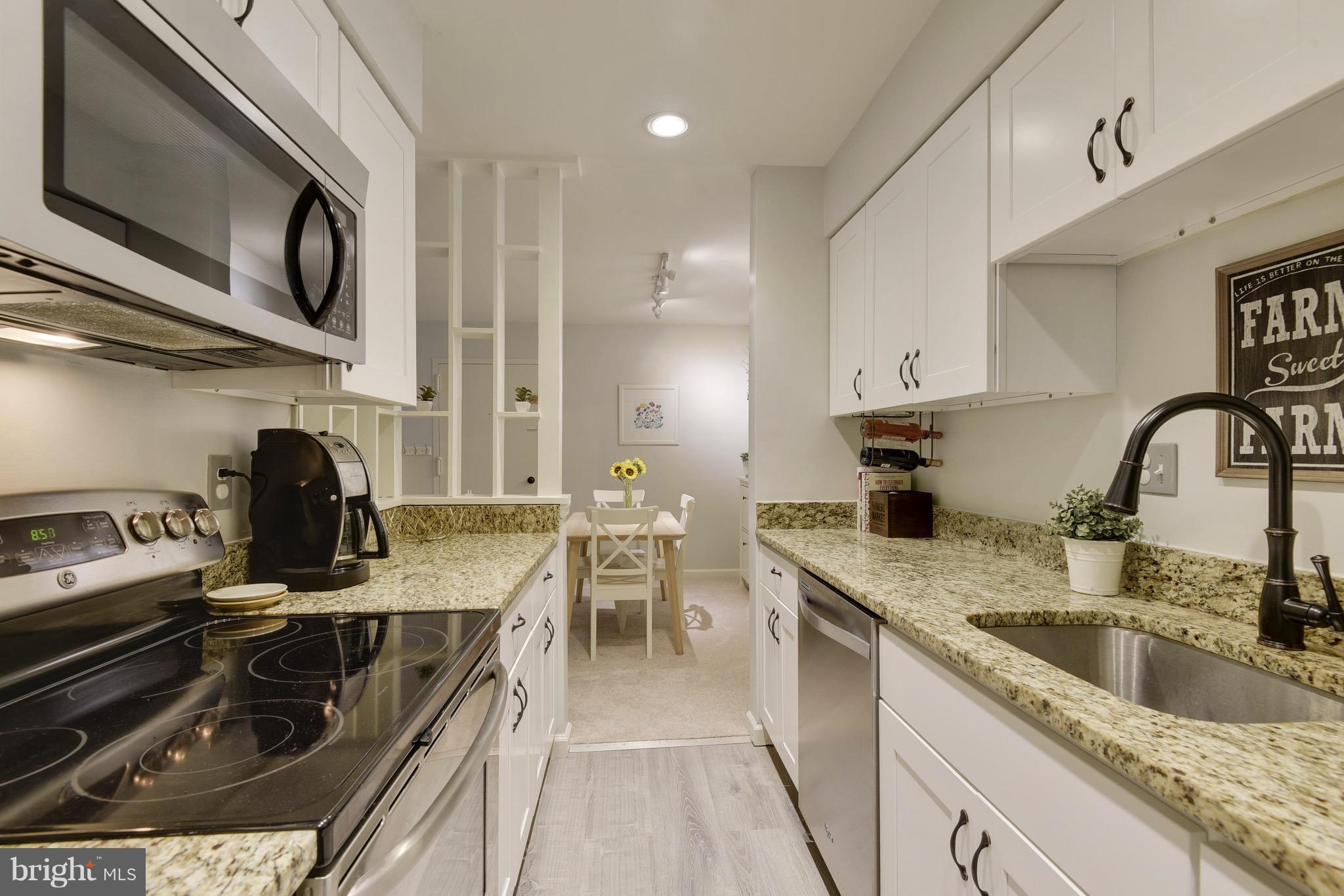 5905 Bayshire Road, Unit 180 Springfield, VA 22152 - Photo 11 of 30 Kitchen
