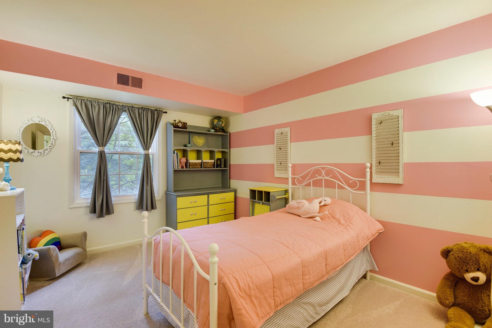 5905 Bayshire Road, Unit 180 Springfield, VA 22152 - Photo 13 of 30 Bedroom