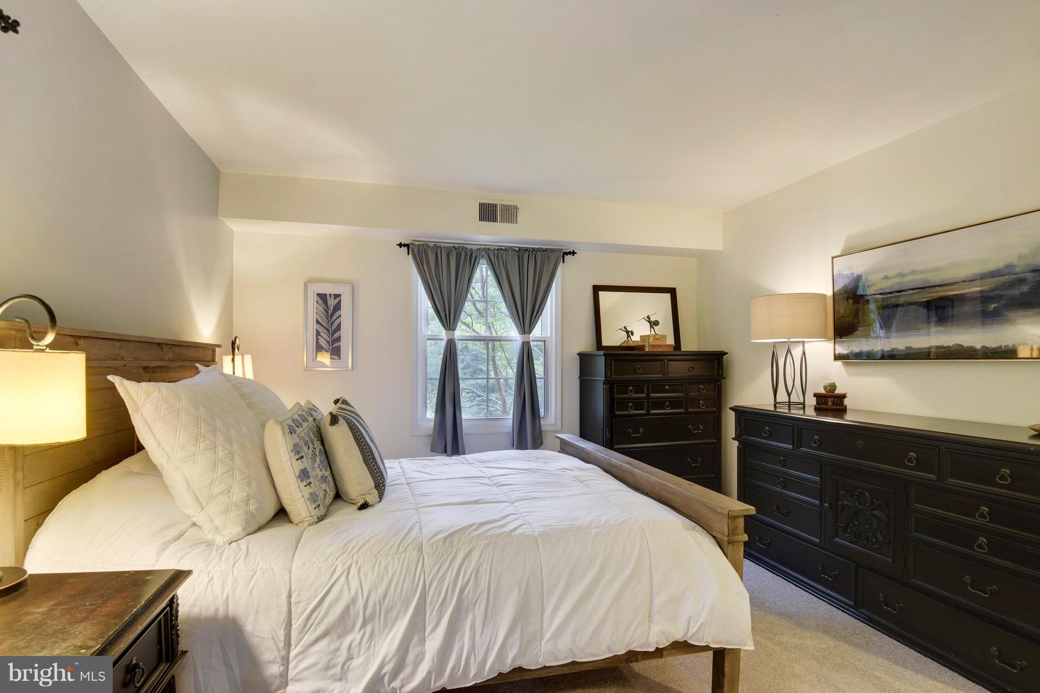 5905 Bayshire Road, Unit 180 Springfield, VA 22152 - Photo 18 of 30 Bath (Master)