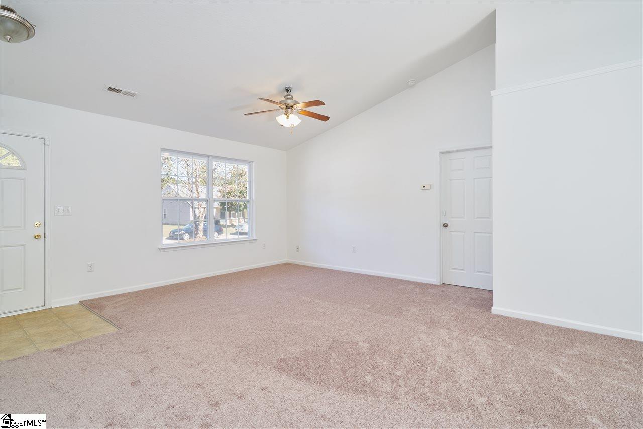 109 Pine Needle Road Piedmont, SC 29673 - Photo 5 of 27 Gallery Image 5