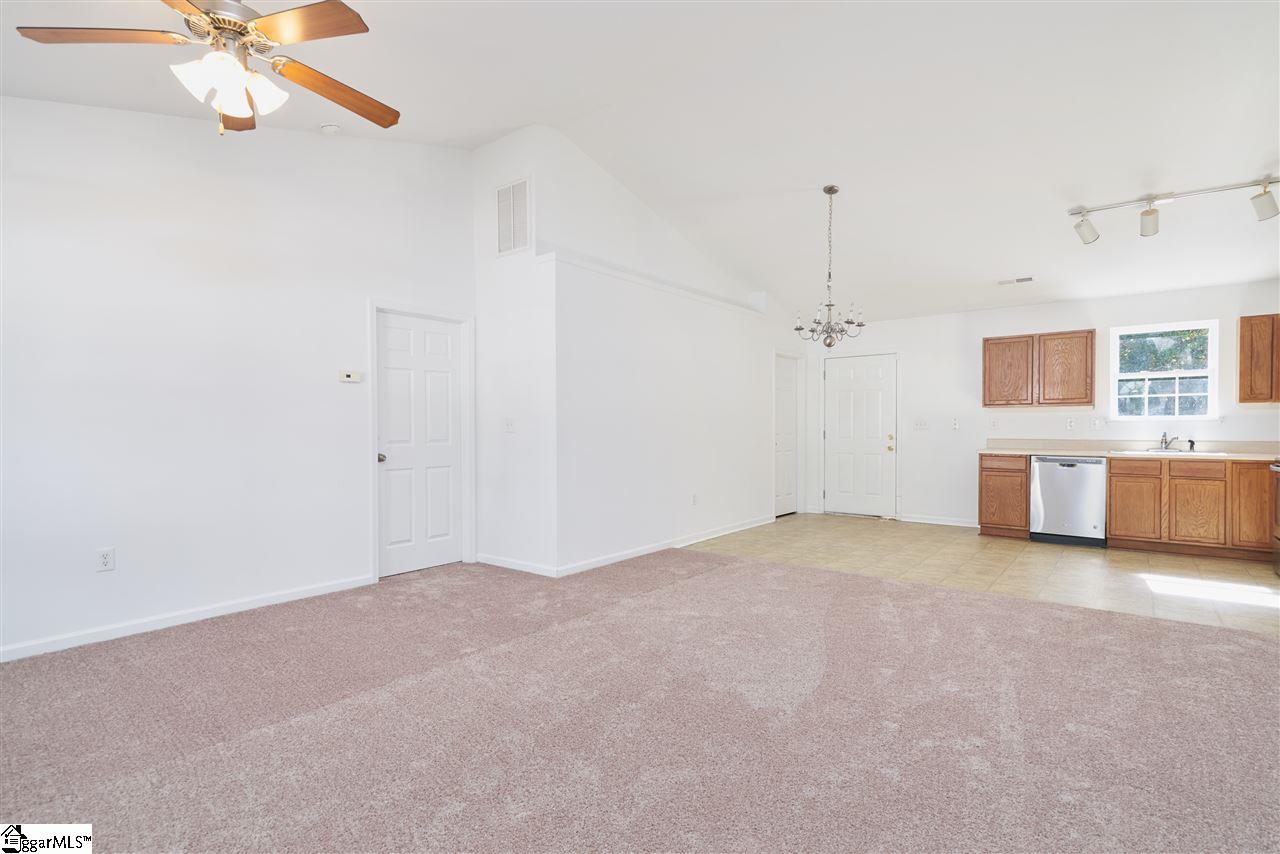 109 Pine Needle Road Piedmont, SC 29673 - Photo 6 of 27 Gallery Image 6