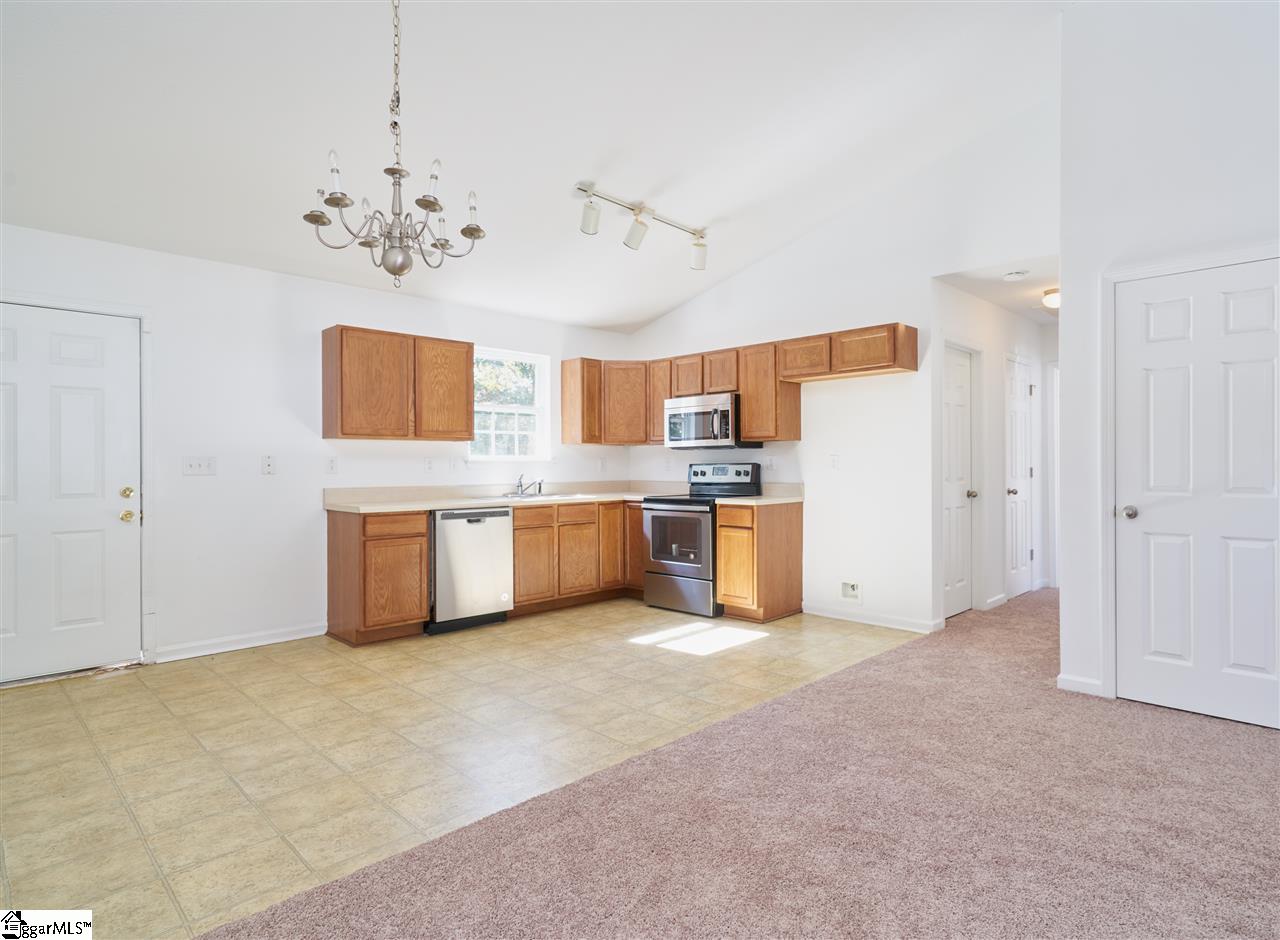 109 Pine Needle Road Piedmont, SC 29673 - Photo 7 of 27 Gallery Image 7